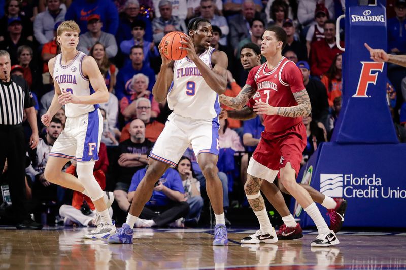 Florida Gators Dominate Arkansas Razorbacks with Stellar Performance at Exactech Arena