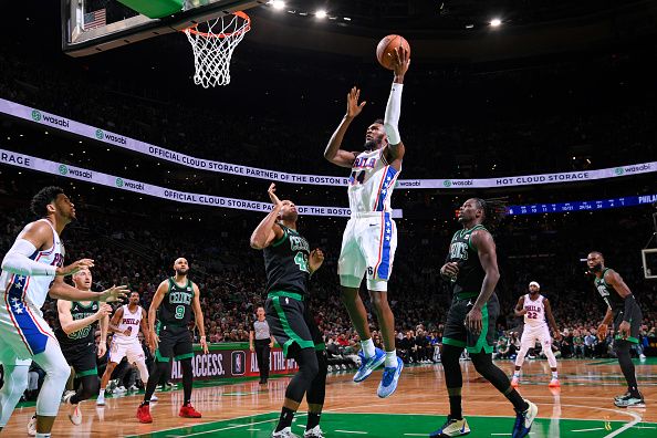 BOSTON, MA - DECEMBER 1: Paul Reed #44 of the Philadelphia 76ers drives to the basket during the game against the Boston Celtics on December 1, 2023 at the TD Garden in Boston, Massachusetts. NOTE TO USER: User expressly acknowledges and agrees that, by downloading and or using this photograph, User is consenting to the terms and conditions of the Getty Images License Agreement. Mandatory Copyright Notice: Copyright 2023 NBAE  (Photo by Brian Babineau/NBAE via Getty Images)