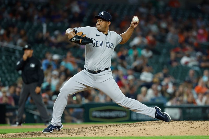 Aug 29, 2023; Detroit, Michigan, USA; New York Yankees relief pitcher Wandy Peralta (58) pitches in the eighth inning against the Detroit Tigers at Comerica Park. Mandatory Credit: Rick Osentoski-USA TODAY Sports