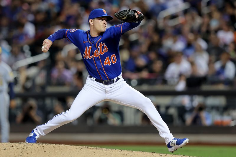 Jun 26, 2023; New York City, New York, USA; New York Mets relief pitcher Drew Smith (40) pitches against the Milwaukee Brewers during the sixth inning at Citi Field. Mandatory Credit: Brad Penner-USA TODAY Sports