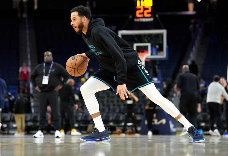 SAN FRANCISCO, CALIFORNIA - FEBRUARY 23: Seth Curry #30 of the Charlotte Hornets warms up prior to the start of an NBA basketball game against the Golden State Warriors at Chase Center on February 23, 2024 in San Francisco, California. NOTE TO USER: User expressly acknowledges and agrees that, by downloading and or using this photograph, User is consenting to the terms and conditions of the Getty Images License Agreement. (Photo by Thearon W. Henderson/Getty Images)