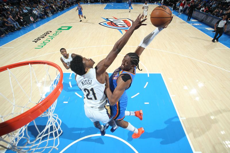 OKLAHOMA CITY, OK - NOVEMBER 13: Jalen Williams #8 of the Oklahoma City Thunder drives to the basket during the game against the New Orleans Pelicans on November 13, 2024 at Paycom Center in Oklahoma City, Oklahoma. NOTE TO USER: User expressly acknowledges and agrees that, by downloading and or using this photograph, User is consenting to the terms and conditions of the Getty Images License Agreement. Mandatory Copyright Notice: Copyright 2024 NBAE (Photo by Nathaniel S. Butler/NBAE via Getty Images)