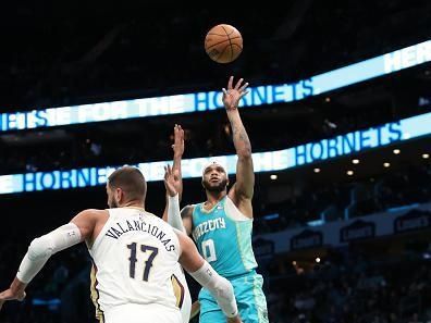 CHARLOTTE, NC - DECEMBER 15:  Miles Bridges #0 of the Charlotte Hornets shoots the ball during the game against the New Orleans Pelicans on December 15, 2023 at Spectrum Center in Charlotte, North Carolina. NOTE TO USER: User expressly acknowledges and agrees that, by downloading and or using this photograph, User is consenting to the terms and conditions of the Getty Images License Agreement.  Mandatory Copyright Notice:  Copyright 2023 NBAE (Photo by Brock Williams-Smith/NBAE via Getty Images)