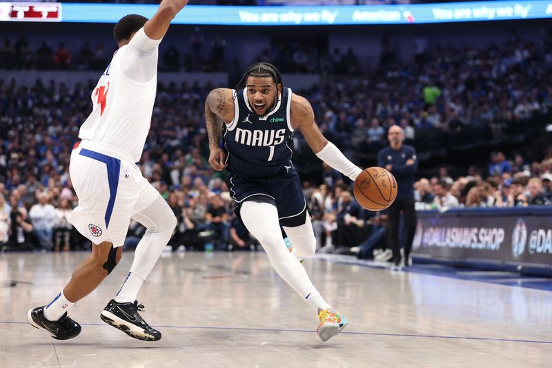 DALLAS, TX - APRIL 28: Jaden Hardy #1 of the Dallas Mavericks dribbles the ball during the game against the LA Clippers during Round 1 Game 4 of the 2024 NBA Playoffs on April 28, 2024 at the American Airlines Center in Dallas, Texas. NOTE TO USER: User expressly acknowledges and agrees that, by downloading and or using this photograph, User is consenting to the terms and conditions of the Getty Images License Agreement. Mandatory Copyright Notice: Copyright 2024 NBAE (Photo by Tim Heitman/NBAE via Getty Images)