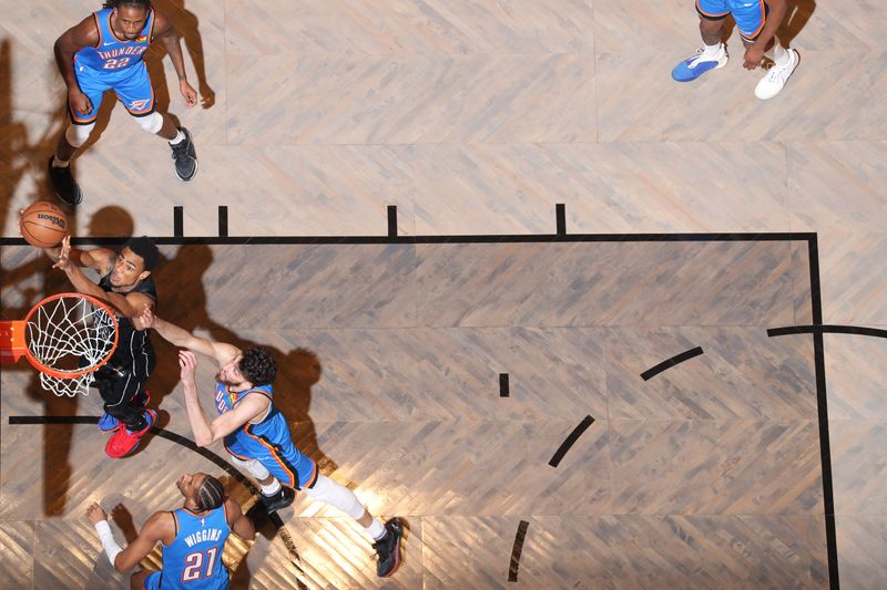 BROOKLYN, NY - JANUARY 5: Nicolas Claxton #33 of the Brooklyn Nets goes to the basket during the game on January 5, 2024 at Barclays Center in Brooklyn, New York. NOTE TO USER: User expressly acknowledges and agrees that, by downloading and or using this Photograph, user is consenting to the terms and conditions of the Getty Images License Agreement. Mandatory Copyright Notice: Copyright 2024 NBAE (Photo by Nathaniel S. Butler/NBAE via Getty Images)