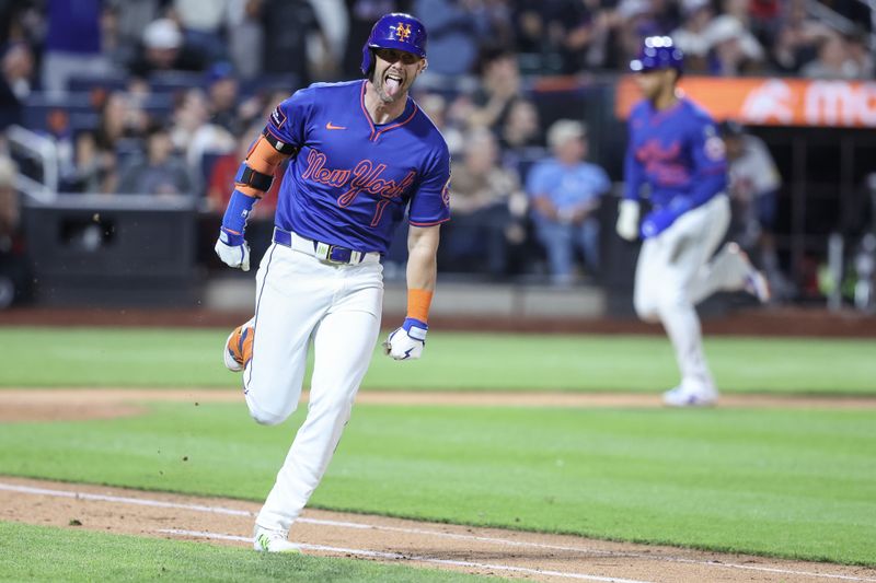 Jun 26, 2025; New York City, New York, USA;  New York Mets left fielder Jeff McNeil (1) hits a two run single in the seventh inning against the Atlanta Braves at Citi Field. Mandatory Credit: Wendell Cruz-Imagn Images