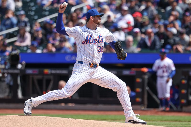 Apr 20, 2025; New York City, New York, USA; New York Mets starting pitcher Clay Holmes (35) delivers a pitch during the first inning against the St. Louis Cardinals at Citi Field. Mandatory Credit: Vincent Carchietta-Imagn Images