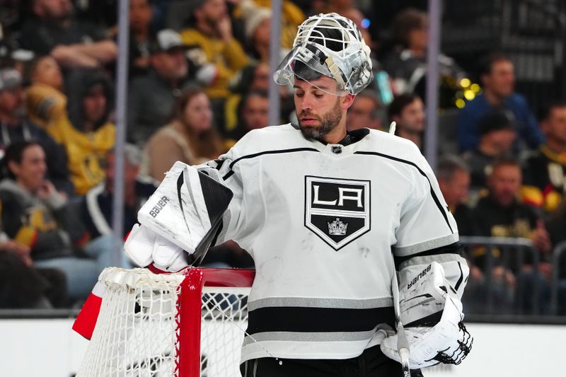 Nov 8, 2023; Las Vegas, Nevada, USA; Los Angeles Kings goaltender Cam Talbot (39) awaits a face off against the Vegas Golden Knights during the second period at T-Mobile Arena. Mandatory Credit: Stephen R. Sylvanie-USA TODAY Sports