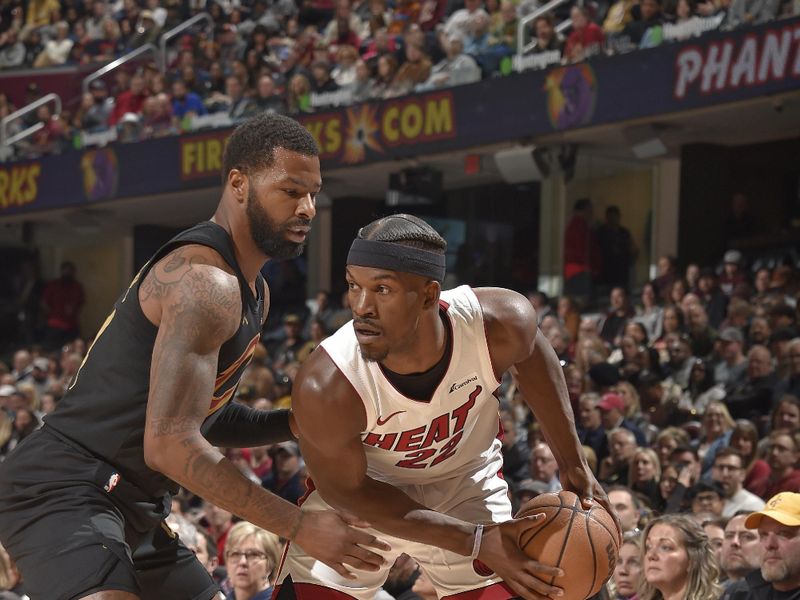 CLEVELAND, OH - MARCH 20: Jimmy Butler #22 of the Miami Heat handles the ball during the game against the Cleveland Cavaliers on March 20, 2024 at Rocket Mortgage FieldHouse in Cleveland, Ohio. NOTE TO USER: User expressly acknowledges and agrees that, by downloading and/or using this Photograph, user is consenting to the terms and conditions of the Getty Images License Agreement. Mandatory Copyright Notice: Copyright 2024 NBAE (Photo by David Liam Kyle/NBAE via Getty Images)