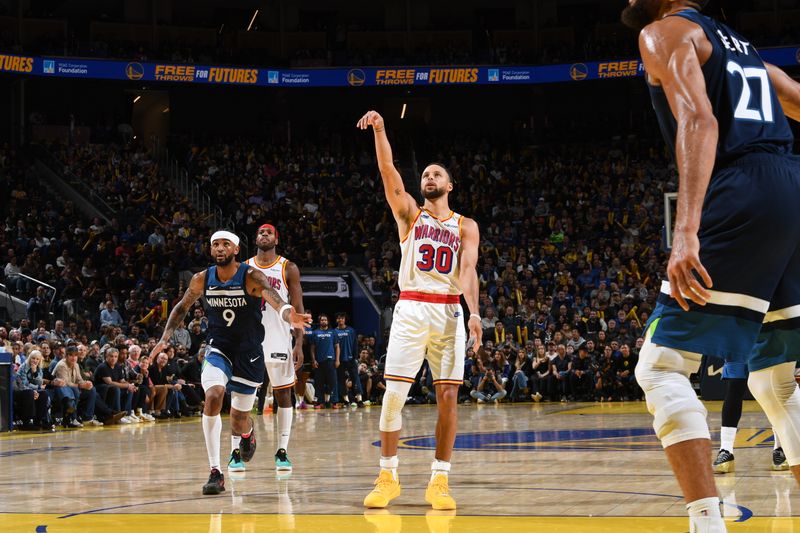 SAN FRANCISCO, CA - DECEMBER 8: Stephen Curry #30 of the Golden State Warriors during the game against the Minnesota Timberwolves  during a regular season game on December 8, 2024 at Chase Center in San Francisco, California. NOTE TO USER: User expressly acknowledges and agrees that, by downloading and or using this photograph, user is consenting to the terms and conditions of Getty Images License Agreement. Mandatory Copyright Notice: Copyright 2024 NBAE (Photo by Noah Graham/NBAE via Getty Images)