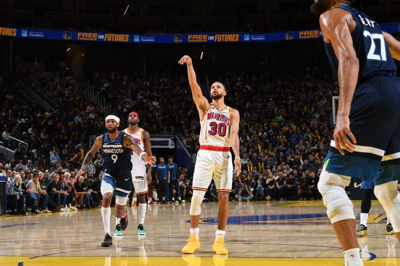 SAN FRANCISCO, CA - DECEMBER 8: Stephen Curry #30 of the Golden State Warriors during the game against the Minnesota Timberwolves  during a regular season game on December 8, 2024 at Chase Center in San Francisco, California. NOTE TO USER: User expressly acknowledges and agrees that, by downloading and or using this photograph, user is consenting to the terms and conditions of Getty Images License Agreement. Mandatory Copyright Notice: Copyright 2024 NBAE (Photo by Noah Graham/NBAE via Getty Images)