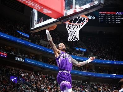 SALT LAKE CITY, UT - DECEMBER 8: John Collins #20 of the Utah Jazz drives to the basket during the game against the LA Clippers on December 8, 2023 at vivint.SmartHome Arena in Salt Lake City, Utah. NOTE TO USER: User expressly acknowledges and agrees that, by downloading and or using this Photograph, User is consenting to the terms and conditions of the Getty Images License Agreement. Mandatory Copyright Notice: Copyright 2023 NBAE (Photo by Melissa Majchrzak/NBAE via Getty Images)