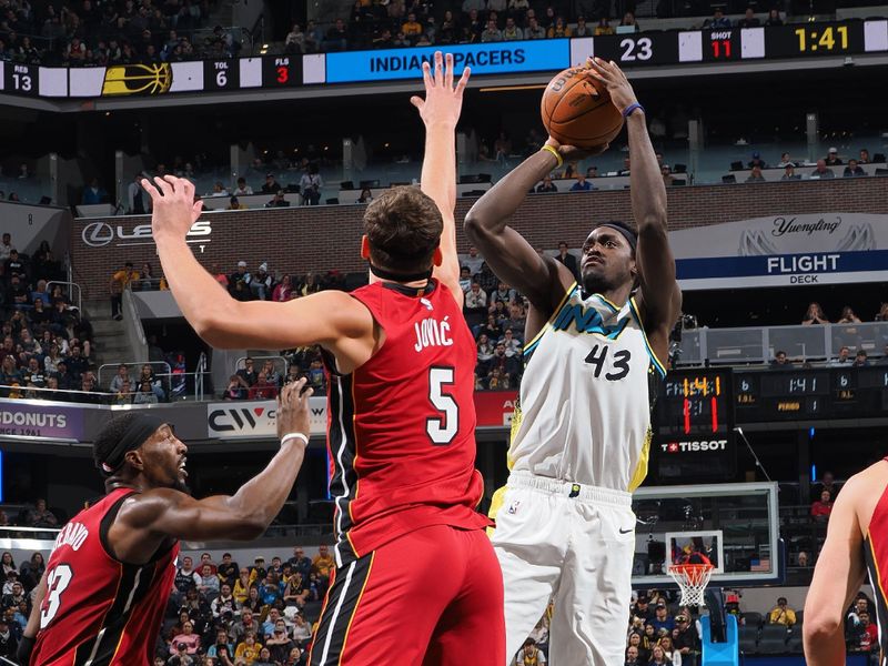 INDIANAPOLIS, IN - NOVEMBER 17: Pascal Siakam #43 of the Indiana Pacers shoots the ball during the game against the Miami Heat on November 17, 2024 at Gainbridge Fieldhouse in Indianapolis, Indiana. NOTE TO USER: User expressly acknowledges and agrees that, by downloading and or using this Photograph, user is consenting to the terms and conditions of the Getty Images License Agreement. Mandatory Copyright Notice: Copyright 2024 NBAE (Photo by Ron Hoskins/NBAE via Getty Images)