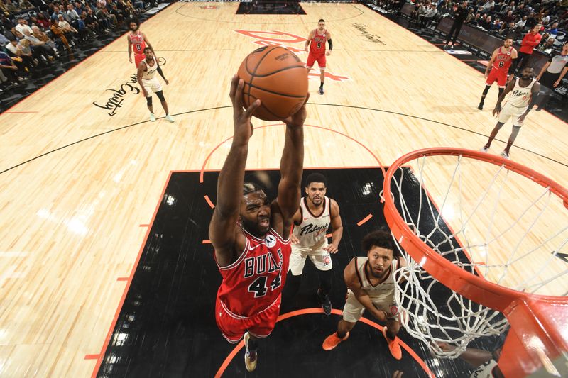 DETROIT, MI - NOVEMBER 18: Patrick Williams #44 of the Chicago Bulls dunks the ball during the game against the Detroit Pistons on November 18, 2024 at Little Caesars Arena in Detroit, Michigan. NOTE TO USER: User expressly acknowledges and agrees that, by downloading and/or using this photograph, User is consenting to the terms and conditions of the Getty Images License Agreement. Mandatory Copyright Notice: Copyright 2024 NBAE (Photo by Chris Schwegler/NBAE via Getty Images)