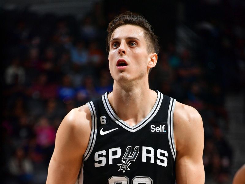 SAN ANTONIO, TX - JANUARY 17: Zach Collins #23 of the San Antonio Spurs shoots the ball during the game against the Brooklyn Nets on January 17, 2023 at the AT&T Center in San Antonio, Texas. NOTE TO USER: User expressly acknowledges and agrees that, by downloading and or using this photograph, user is consenting to the terms and conditions of the Getty Images License Agreement. Mandatory Copyright Notice: Copyright 2022 NBAE (Photos by Michael Gonzales/NBAE via Getty Images)