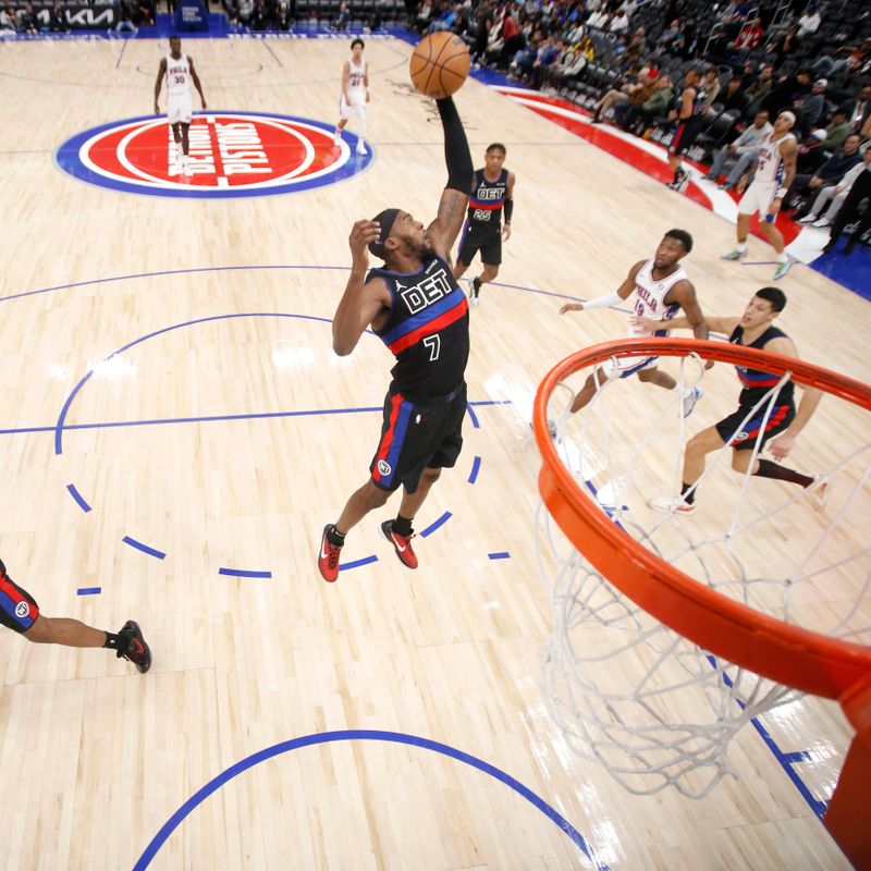 DETROIT, MI - NOVEMBER 30:  Paul Reed #7 of the Detroit Pistons grabs the rebound during the game against the Philadelphia 76ers during a regular season game on November 30, 2024 at Little Caesars Arena in Detroit, Michigan. NOTE TO USER: User expressly acknowledges and agrees that, by downloading and/or using this photograph, User is consenting to the terms and conditions of the Getty Images License Agreement. Mandatory Copyright Notice: Copyright 2024 NBAE (Photo by Brian Sevald/NBAE via Getty Images)