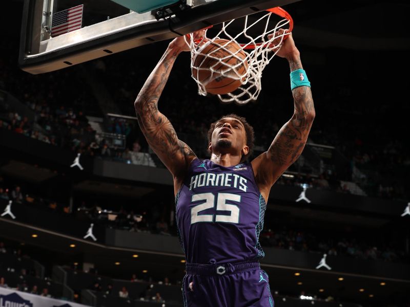 CHARLOTTE, NC - JANUARY 20:  P.J. Washington #25 of the Charlotte Hornets dunks the ball during the game against the Philadelphia 76ers  on January 20, 2024 at Spectrum Center in Charlotte, North Carolina. NOTE TO USER: User expressly acknowledges and agrees that, by downloading and or using this photograph, User is consenting to the terms and conditions of the Getty Images License Agreement. Mandatory Copyright Notice: Copyright 2024 NBAE (Photo by Kent Smith/NBAE via Getty Images)