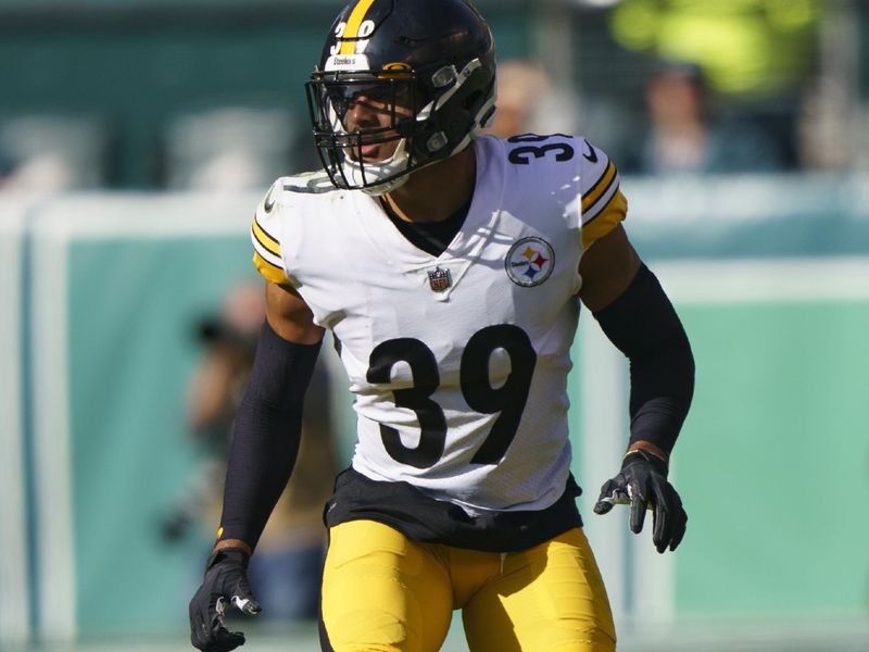 Pittsburgh Steelers safety Minkah Fitzpatrick in action during the NFL football game against the Philadelphia Eagles, Sunday, Oct. 30, 2022, in Philadelphia. (AP Photo/Chris Szagola)