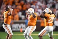 Tennessee Volunteers Dismantle North Carolina State Wolfpack 51-10 in Dominant Display