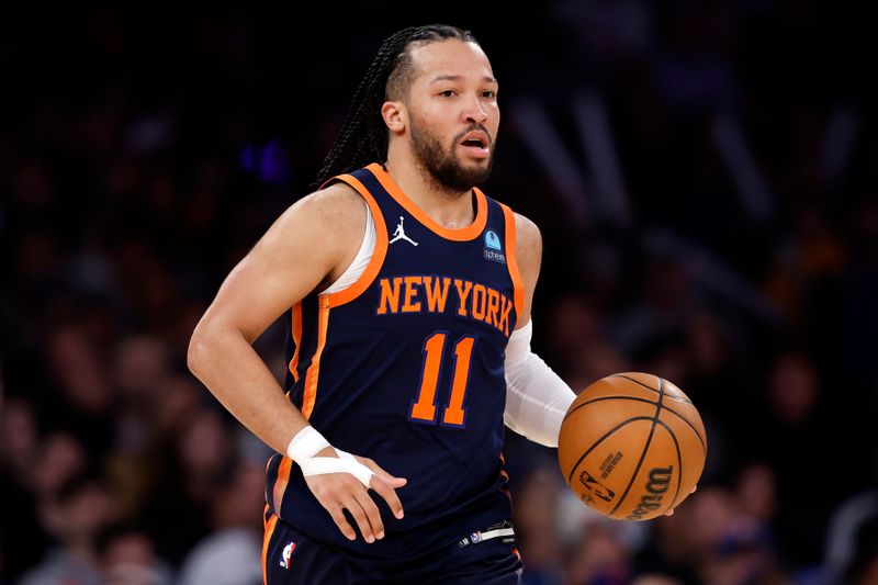 NEW YORK, NEW YORK - APRIL 04: Jalen Brunson #11 of the New York Knicks dribbles during the first half against the Sacramento Kings at Madison Square Garden on April 04, 2024 in New York City. NOTE TO USER: User expressly acknowledges and agrees that, by downloading and/or using this Photograph, user is consenting to the terms and conditions of the Getty Images License Agreement. (Photo by Sarah Stier/Getty Images)