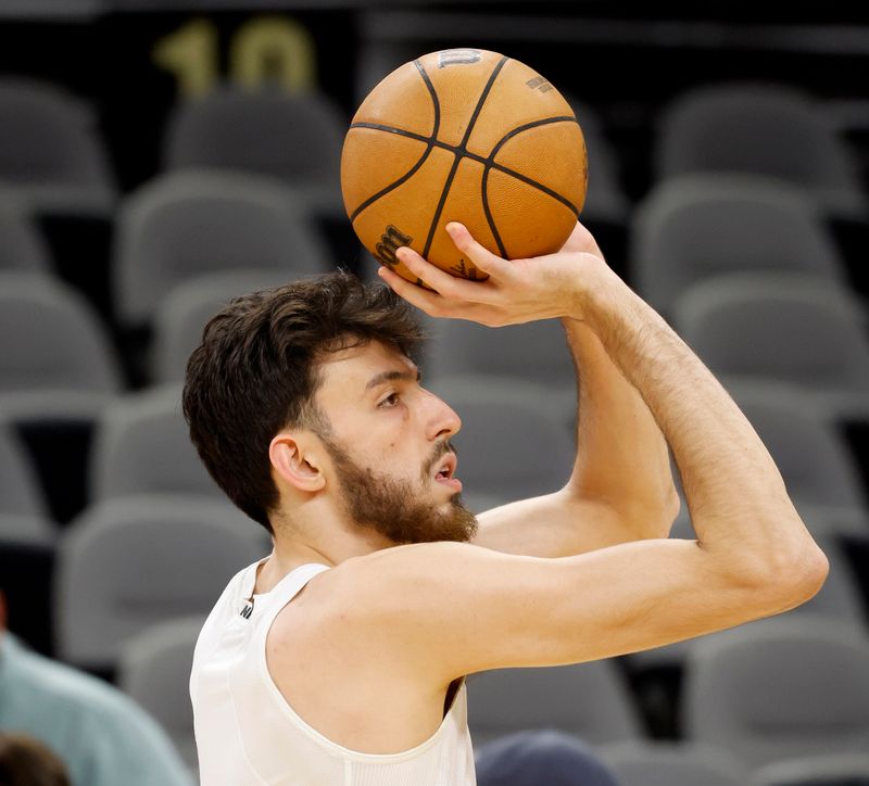 SAN ANTONIO, TX - JANUARY 24: Chet Holmgren #7 of the Oklahoma City Thunder takes warm-up shots before their game against the San Antonio Spurs at Frost Bank Center on January 24, 2024 in San Antonio, Texas. NOTE TO USER: User expressly acknowledges and agrees that, by downloading and or using this photograph, User is consenting to terms and conditions of the Getty Images License Agreement. (Photo by Ronald Cortes/Getty Images)