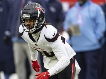 Houston Texans cornerback Derek Stingley Jr. (24) runs toward play during their NFL football game against the Tennessee Titans, Sunday, Jan. 5, 2025, in Nashville, Tenn. (AP Photo/Wade Payne)