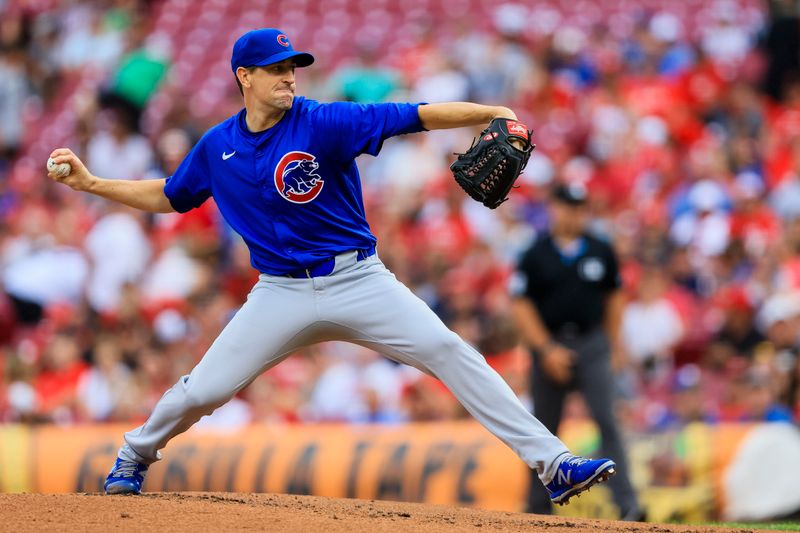 Jul 31, 2024; Cincinnati, Ohio, USA; Chicago Cubs starting pitcher Kyle Hendricks (28) pitches against the Cincinnati Reds in the first inning at Great American Ball Park. Mandatory Credit: Katie Stratman-USA TODAY Sports