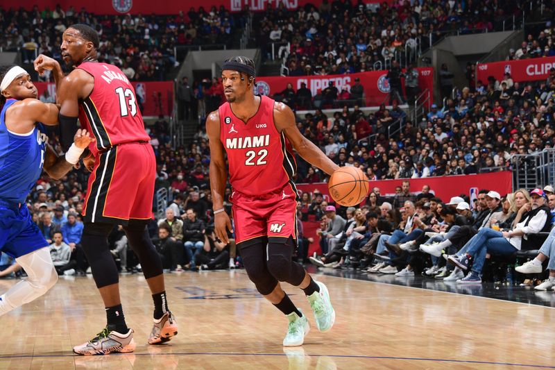 LOS ANGELES, CA - JANUARY 2: Jimmy Butler #22 of the Miami Heat moves the ball during the game against the LA Clippers on January 2, 2023 at Crypto.Com Arena in Los Angeles, California. NOTE TO USER: User expressly acknowledges and agrees that, by downloading and/or using this Photograph, user is consenting to the terms and conditions of the Getty Images License Agreement. Mandatory Copyright Notice: Copyright 2023 NBAE (Photo by Adam Pantozzi/NBAE via Getty Images)