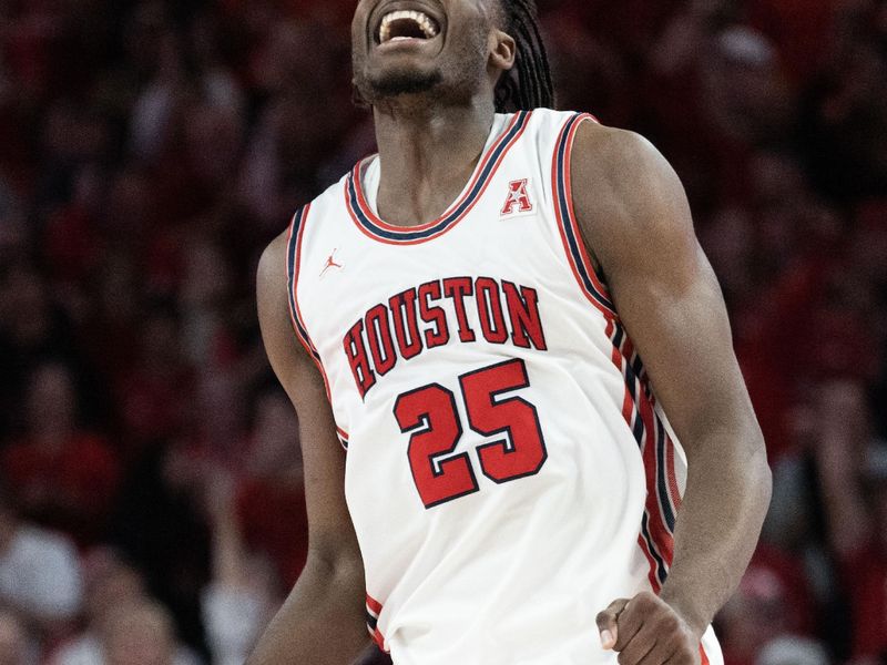 Jan 28, 2023; Houston, Texas, USA;Houston Cougars forward Jarace Walker (25) celebrates his dunk against the Cincinnati Bearcats in the second half at Fertitta Center. Houston Cougars won 75 to 69 .Mandatory Credit: Thomas Shea-USA TODAY Sports