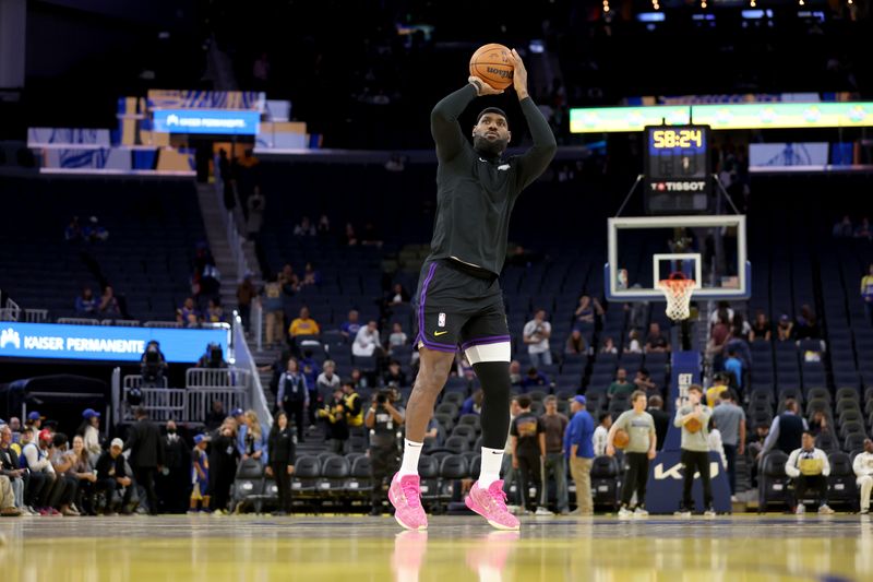 SAN FRANCISCO, CALIFORNIA - OCTOBER 18: LeBron James #23 of the Los Angeles Lakers warms up before their preseason game against the Golden State Warriors at Chase Center on October 18, 2024 in San Francisco, California.  NOTE TO USER: User expressly acknowledges and agrees that, by downloading and/or using this photograph, user is consenting to the terms and conditions of the Getty Images License Agreement.  (Photo by Ezra Shaw/Getty Images)