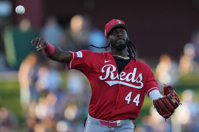 Cubs Eighth-Inning Rally Meets Reds Early Surge at Sloan Park