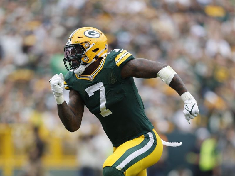 Green Bay Packers linebacker Quay Walker (7) rushes during a NFL football game against the New Orleans Saints Sunday, Sept. 24, 2023, in Green Bay, Wis. (AP Photo/Jeffrey Phelps)