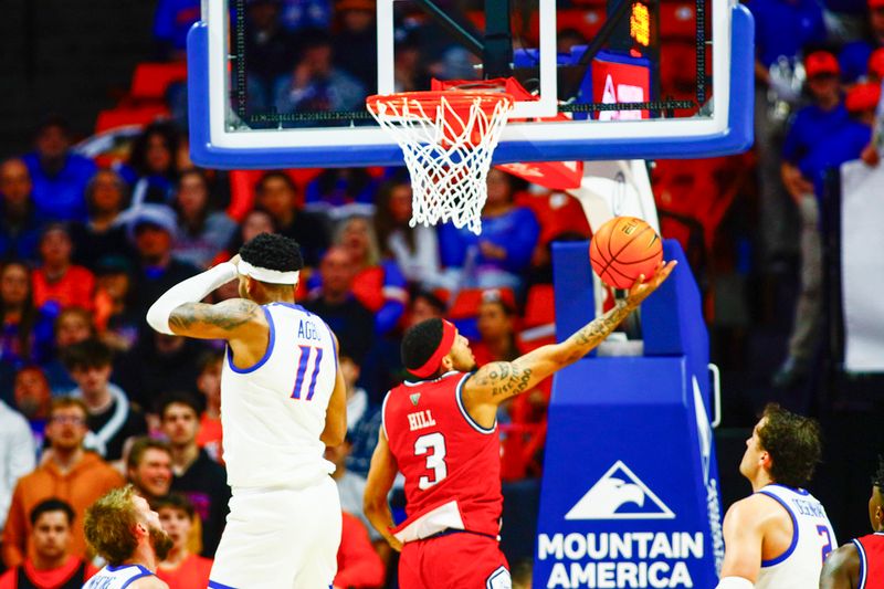 Feb 17, 2024; Boise, Idaho, USA; Fresno State Bulldogs guard Isaiah Hill (3) shoots during the second half against the Boise State Broncos at ExtraMile Arena. Boise State defeats Fresno State 90-66.  Mandatory Credit: Brian Losness-USA TODAY Sports
