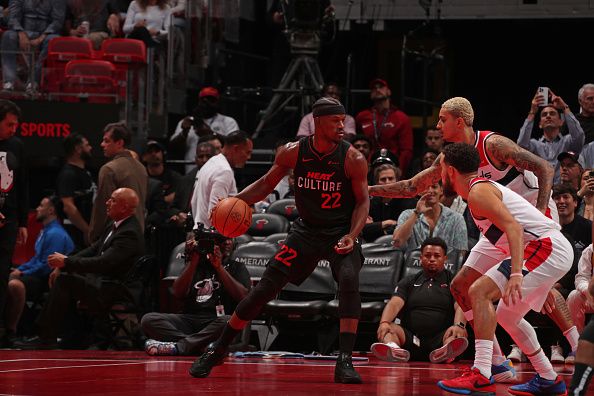 MIAMI, FL - NOVEMBER 3: Jimmy Butler #22 of the Miami Heat handles the ball during the game against the Washington Wizards during the In-Season Tournament on November 3, 2023 at Kaseya Center in Miami, Florida. NOTE TO USER: User expressly acknowledges and agrees that, by downloading and or using this Photograph, user is consenting to the terms and conditions of the Getty Images License Agreement. Mandatory Copyright Notice: Copyright 2023 NBAE (Photo by Issac Baldizon/NBAE via Getty Images)