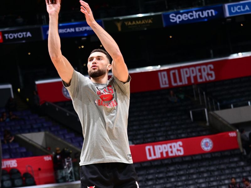 LOS ANGELES, CA - MARCH 27: Zach LaVine #8 of the Chicago Bulls warms up prior to the game against the LA Clippers on March 27, 2023 at Crypto.Com Arena in Los Angeles, California. NOTE TO USER: User expressly acknowledges and agrees that, by downloading and/or using this Photograph, user is consenting to the terms and conditions of the Getty Images License Agreement. Mandatory Copyright Notice: Copyright 2023 NBAE (Photo by Adam Pantozzi/NBAE via Getty Images)