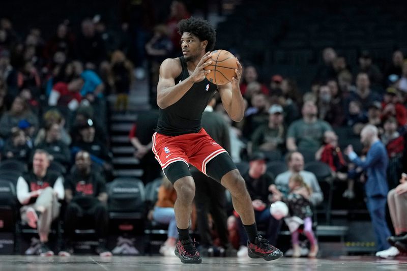 PORTLAND, OREGON - JANUARY 26: Scoot Henderson #00 of the Portland Trail Blazers warms up before the game against the Oklahoma City Thunder at Moda Center on January 26, 2025 in Portland, Oregon. NOTE TO USER: User expressly acknowledges and agrees that, by downloading and or using this photograph, User is consenting to the terms and conditions of the Getty Images License Agreement. (Photo by Soobum Im/Getty Images)