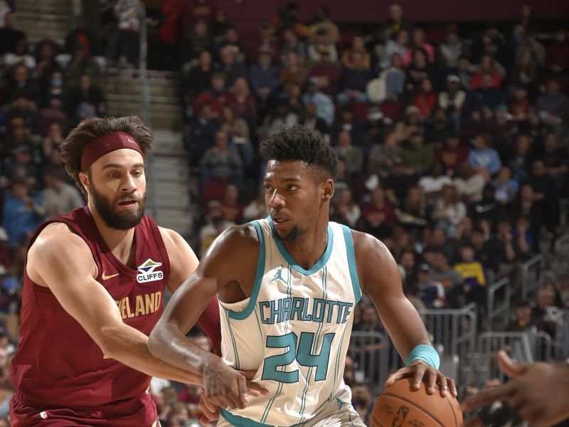 CLEVELAND, OH - JANUARY 5: Brandon Miller #24 of the Charlotte Hornets drives to the basket during the game against the Cleveland Cavaliers on January 5, 2025 at Rocket Mortgage FieldHouse in Cleveland, Ohio. NOTE TO USER: User expressly acknowledges and agrees that, by downloading and/or using this Photograph, user is consenting to the terms and conditions of the Getty Images License Agreement. Mandatory Copyright Notice: Copyright 2025 NBAE (Photo by David Liam Kyle/NBAE via Getty Images)