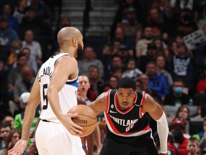 MINNEAPOLIS, MN -  APRIL 2: Shaquille Harrison #00 of the Portland Trail Blazers plays defense during the game against the Minnesota Timberwolves on April 2, 2023 at Target Center in Minneapolis, Minnesota. NOTE TO USER: User expressly acknowledges and agrees that, by downloading and or using this Photograph, user is consenting to the terms and conditions of the Getty Images License Agreement. Mandatory Copyright Notice: Copyright 2023 NBAE (Photo by David Sherman/NBAE via Getty Images)