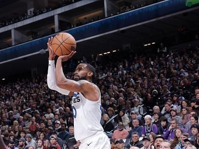 SACRAMENTO, CA - DECEMBER 23: Mike Conley #10 of the Minnesota Timberwolves shoots a three point basket against the Sacramento Kings on December 23, 2023 at Golden 1 Center in Sacramento, California. NOTE TO USER: User expressly acknowledges and agrees that, by downloading and or using this Photograph, user is consenting to the terms and conditions of the Getty Images License Agreement. Mandatory Copyright Notice: Copyright 2023 NBAE (Photo by Rocky Widner/NBAE via Getty Images)