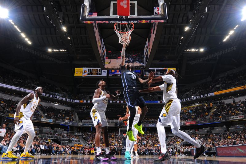 INDIANAPOLIS, IN - NOVEMBER 6: Kentavious Caldwell-Pope #3 of the Orlando Magic drives to the basket during the game against the Indiana Pacers on November 6, 2024 at Gainbridge Fieldhouse in Indianapolis, Indiana. NOTE TO USER: User expressly acknowledges and agrees that, by downloading and or using this Photograph, user is consenting to the terms and conditions of the Getty Images License Agreement. Mandatory Copyright Notice: Copyright 2024 NBAE (Photo by Ron Hoskins/NBAE via Getty Images)