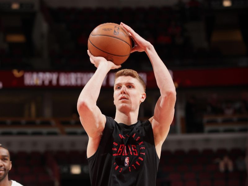 CHICAGO, IL - APRIL 4: Kevin Huerter #13 of Chicago Bulls shoots the ball before the game against the Portland Trail Blazers on April 4, 2025 at United Center in Chicago, Illinois. NOTE TO USER: User expressly acknowledges and agrees that, by downloading and or using this photograph, User is consenting to the terms and conditions of the Getty Images License Agreement. Mandatory Copyright Notice: Copyright 2025 NBAE (Photo by Gary Dineen/NBAE via Getty Images)