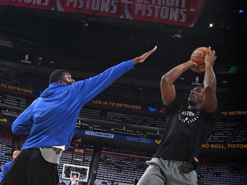 DETROIT, MI - APRIL 27: Jalen Duren #0 of the Detroit Pistons warms up before the game against the New York Knicks during Round 1 Game 4 of the 2025 NBA Playoffs on April 27, 2025 at Little Caesars Arena in Detroit, Michigan. NOTE TO USER: User expressly acknowledges and agrees that, by downloading and/or using this photograph, User is consenting to the terms and conditions of the Getty Images License Agreement. Mandatory Copyright Notice: Copyright 2025 NBAE(Photo by Chris Schwegler/NBAE via Getty Images)
