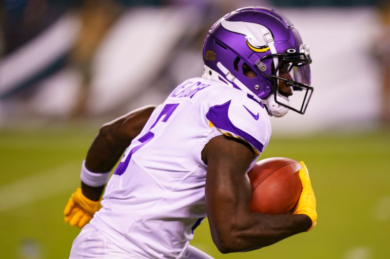 Minnesota Vikings wide receiver Jalen Reagor (5) in action during the NFL football game against the Philadelphia Eagles, Monday, Sept. 19, 2022, in Philadelphia. (AP Photo/Chris Szagola)
