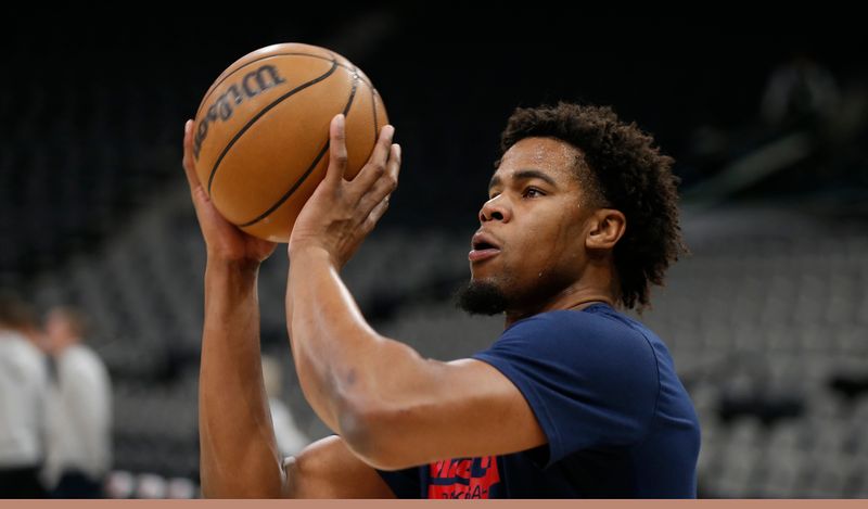 SAN ANTONIO, TX - JANUARY 30: Vernon Carey #13 of the Washington Wizards takes warm up shots before their game against the San Antonio Spurs at AT&T Center on January 30, 2023 in San Antonio, Texas. NOTE TO USER: User expressly acknowledges and agrees that, by downloading and or using this photograph, User is consenting to terms and conditions of the Getty Images License Agreement. (Photo by Ronald Cortes/Getty Images)