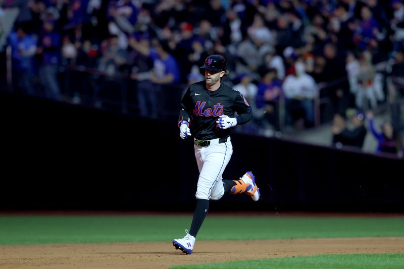 May 9, 2025; New York City, New York, USA; New York Mets designated hitter Jeff McNeil (1) rounds the bases after hitting a solo home run against the Chicago Cubs during the second inning at Citi Field. Mandatory Credit: Brad Penner-Imagn Images