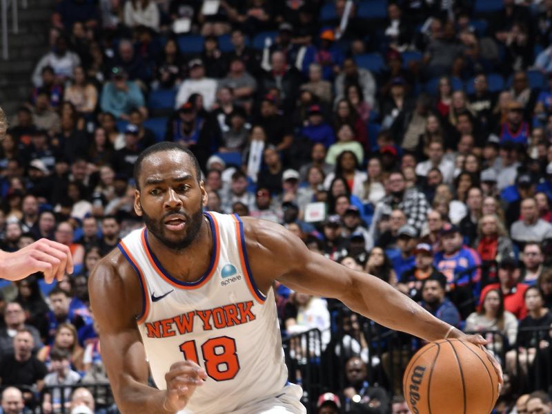 ORLANDO, FL - FEBRUARY 14: Alec Burks #18 of the New York Knicks dribbles the ball during the game against the Orlando Magic on February 14, 2024 at the Kia Center in Orlando, Florida. NOTE TO USER: User expressly acknowledges and agrees that, by downloading and or using this photograph, User is consenting to the terms and conditions of the Getty Images License Agreement. Mandatory Copyright Notice: Copyright 2024 NBAE (Photo by Fernando Medina/NBAE via Getty Images)