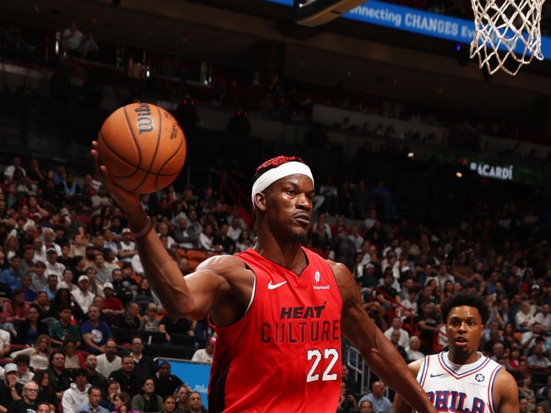 MIAMI, FL - NOVEMBER 18: Jimmy Butler #22 of the Miami Heat passes the ball during the game against the Philadelphia 76ers on November 18, 2024 at Kaseya Center in Miami, Florida. NOTE TO USER: User expressly acknowledges and agrees that, by downloading and or using this Photograph, user is consenting to the terms and conditions of the Getty Images License Agreement. Mandatory Copyright Notice: Copyright 2024 NBAE (Photo by Issac Baldizon/NBAE via Getty Images)