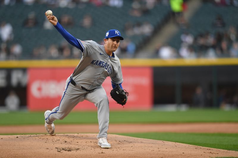 Apr 15, 2024; Chicago, Illinois, USA; Kansas City Royals starting pitcher Seth Lugo pitches during the first inning against the Chicago White Sox at Guaranteed Rate Field. Mandatory Credit: Patrick Gorski-USA TODAY Sports