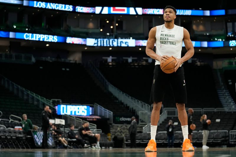 MILWAUKEE, WISCONSIN - MARCH 04: Giannis Antetokounmpo #34 of the Milwaukee Bucks warms up before a game against the LA Clippers at Fiserv Forum on March 04, 2024 in Milwaukee, Wisconsin. NOTE TO USER: User expressly acknowledges and agrees that, by downloading and or using this photograph, User is consenting to the terms and conditions of the Getty Images License Agreement. (Photo by Patrick McDermott/Getty Images)