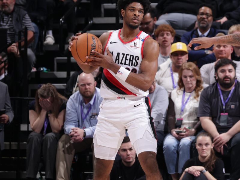 SALT LAKE CITY, UT - FEBRUARY 24: Scoot Henderson #00 of the Portland Trail Blazers looks to pass the ball during the game against the Utah Jazz  on February 24, 2025 at Delta Center in Salt Lake City, Utah. NOTE TO USER: User expressly acknowledges and agrees that, by downloading and or using this Photograph, User is consenting to the terms and conditions of the Getty Images License Agreement. Mandatory Copyright Notice: Copyright 2025 NBAE (Photo by Melissa Majchrzak/NBAE via Getty Images)